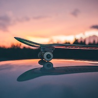 Es gibt alles für den Sport mit einem neuen Skatepark und vielen Surf- und Kitesurfschulen in Seignosse Le Penon, Frankreich.