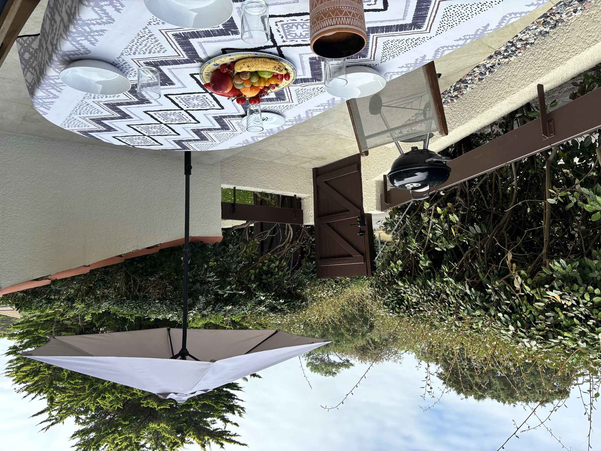 La terrasse devant la forêt