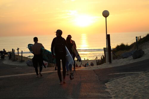 Surfers on the direct beach access